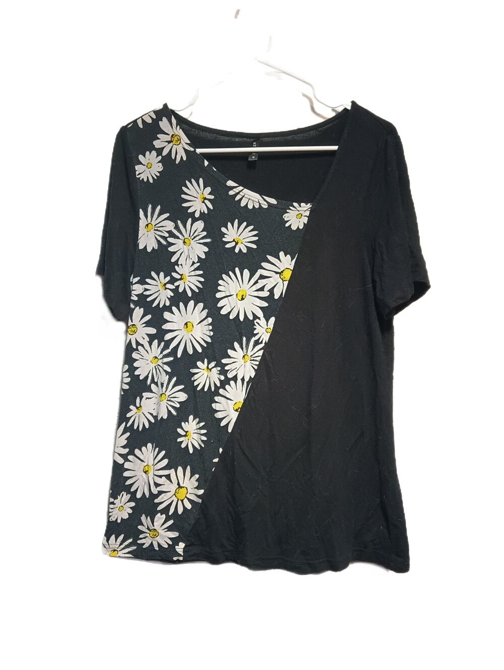 Ayifu Women's Shirt Size Medium